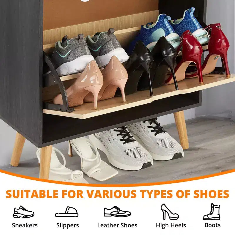 Meuble à chaussures dissimulé avec deux tiroirs basculants en rotin et une conception anti-basculement.