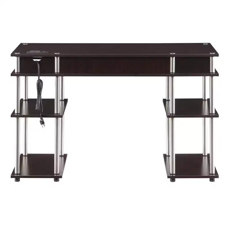 Bureau d'étudiant avec station de charge et étagères ; Expresso
