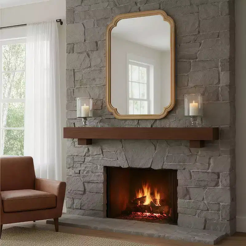 Miroir mural décoratif moderne aux coins arrondis, adapté aux entrées et salles de bain.